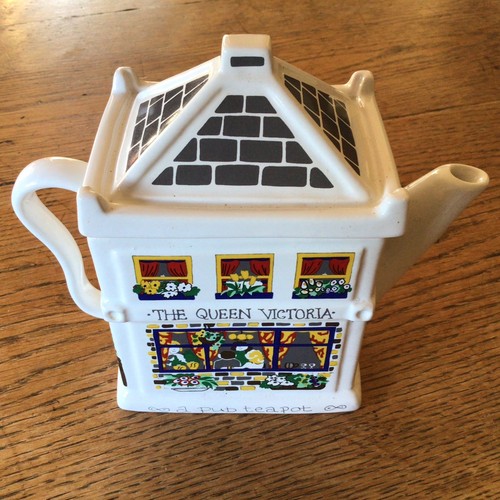Vintage ceramic wade teapot - ceramic,