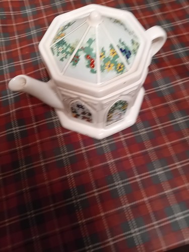 Vintage wade porcelain - 🙂,