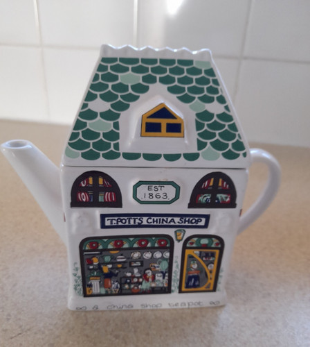 Vintage wade pottery english - pottery,